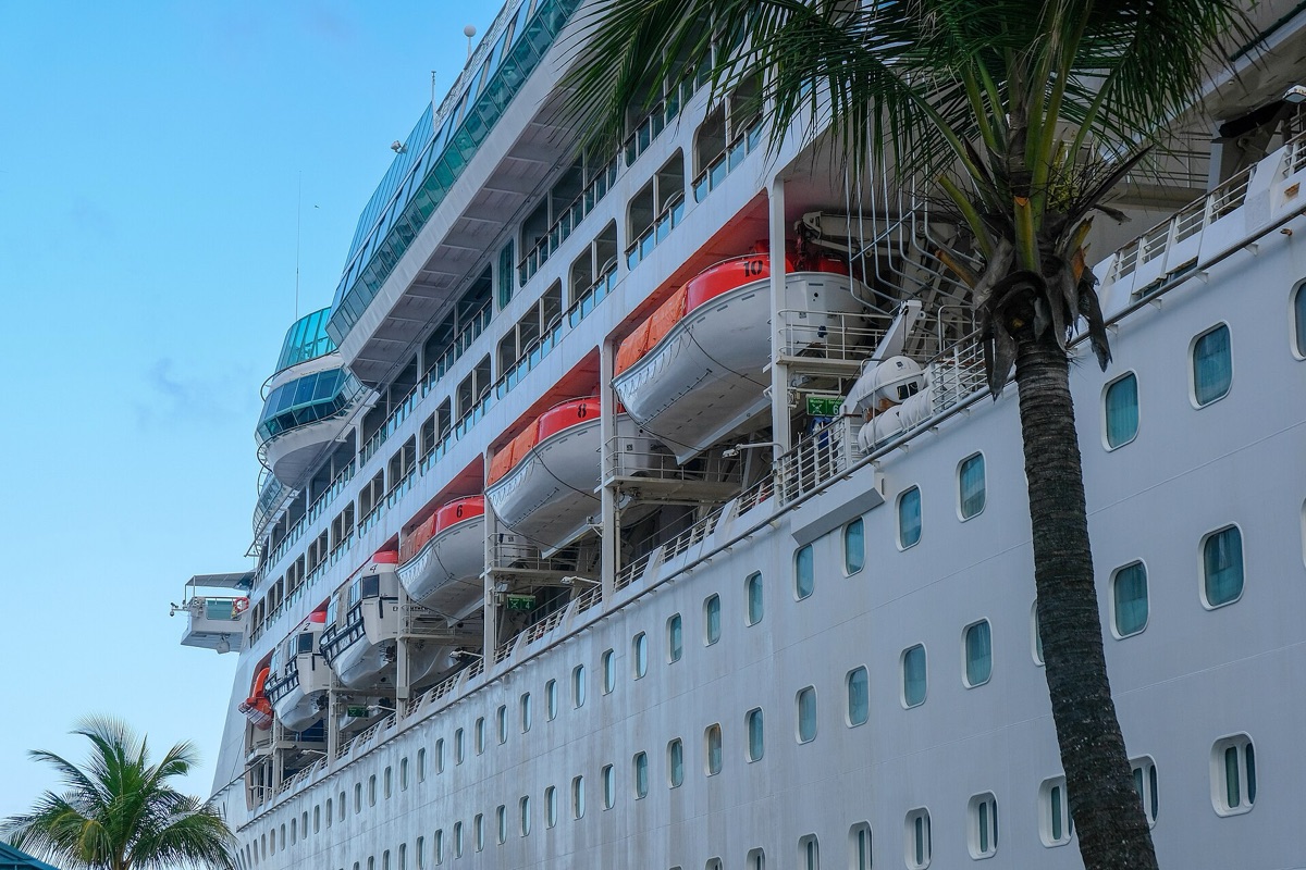nave cruise esterno