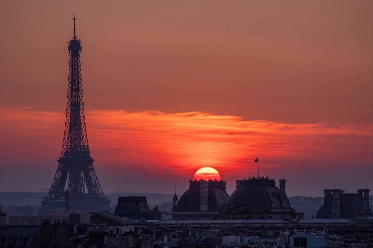  Eiffel Tower sunset