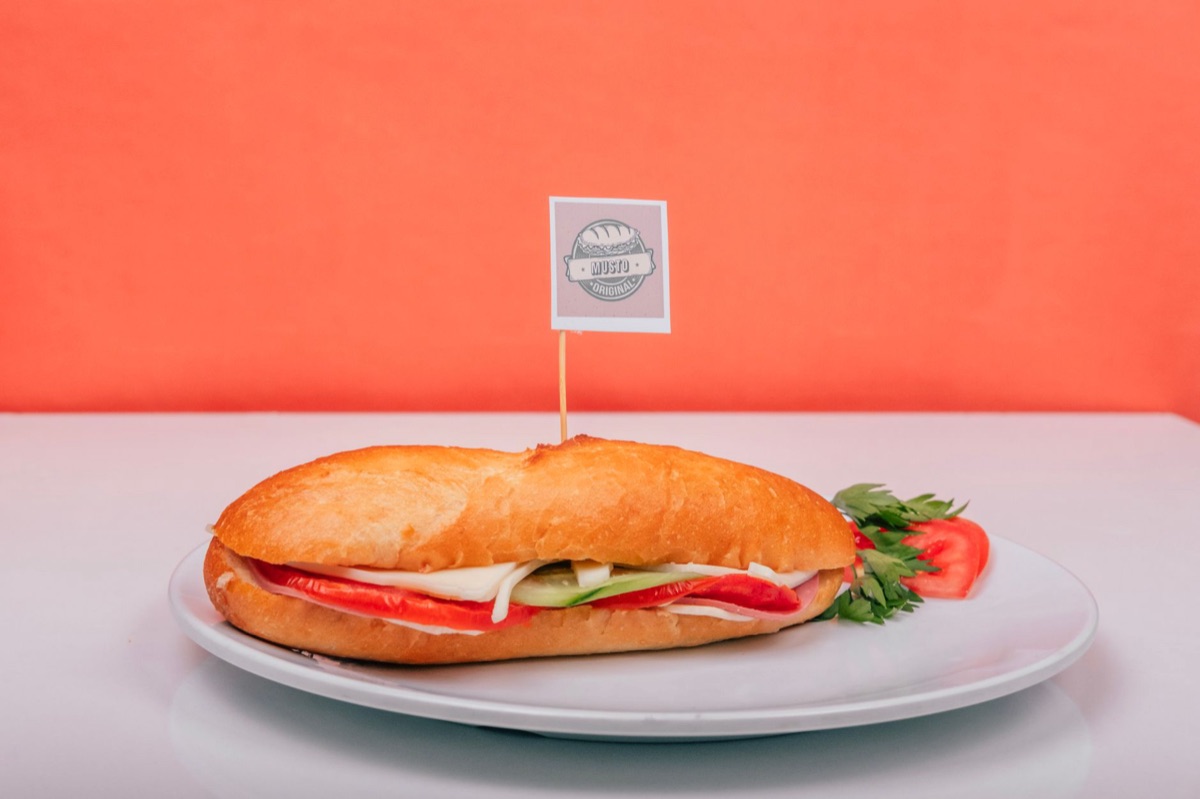 cuban sandwich in bread