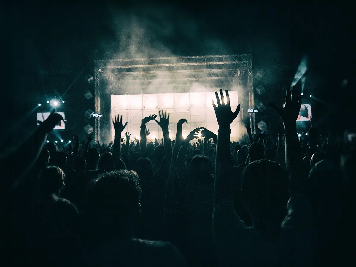 crowd, concert, music festival, party, wallpaper 4k, people, people dancing, disco, music, cool backgrounds, club, nightlife, entertainment, full hd wallpaper,