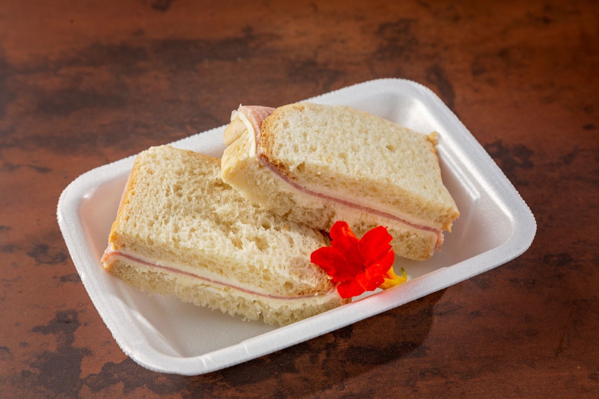 Recipe book with Cuban sandwich instructions