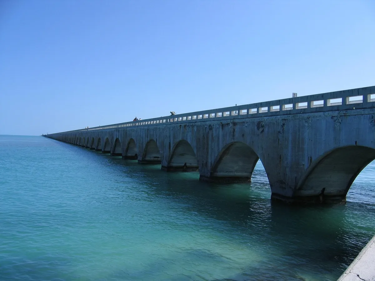 water, florida, keys, key west, bridge, architecture, architecture design, structure, design, construction, engineering, architectural, roadway, modern, transpo