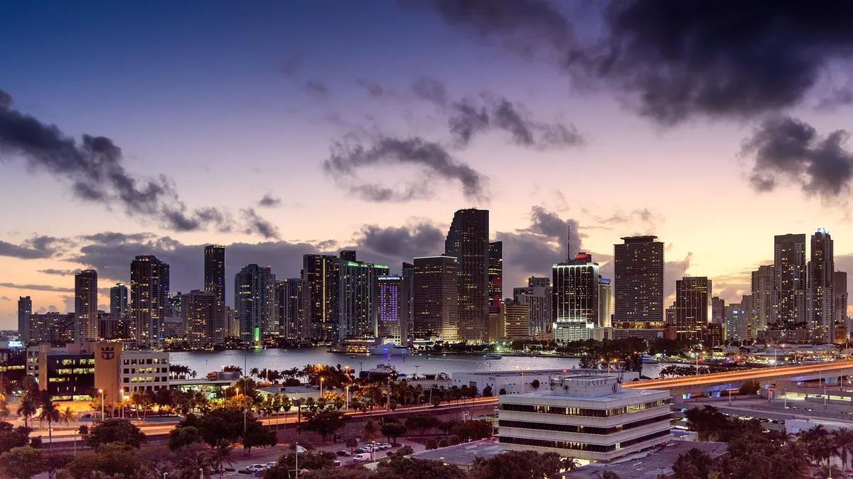 miami, florida, sunset, skyline, architecture, scenery, cityscape, downtown, nature, building, urban, sky, skyscraper, city, clouds, tower, metropolis, scenic,
